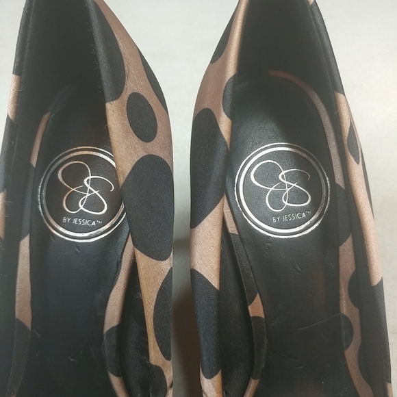 Women's JS by Jessica Simpson Polka Dot Pumps - Si - Picture 2 of 8